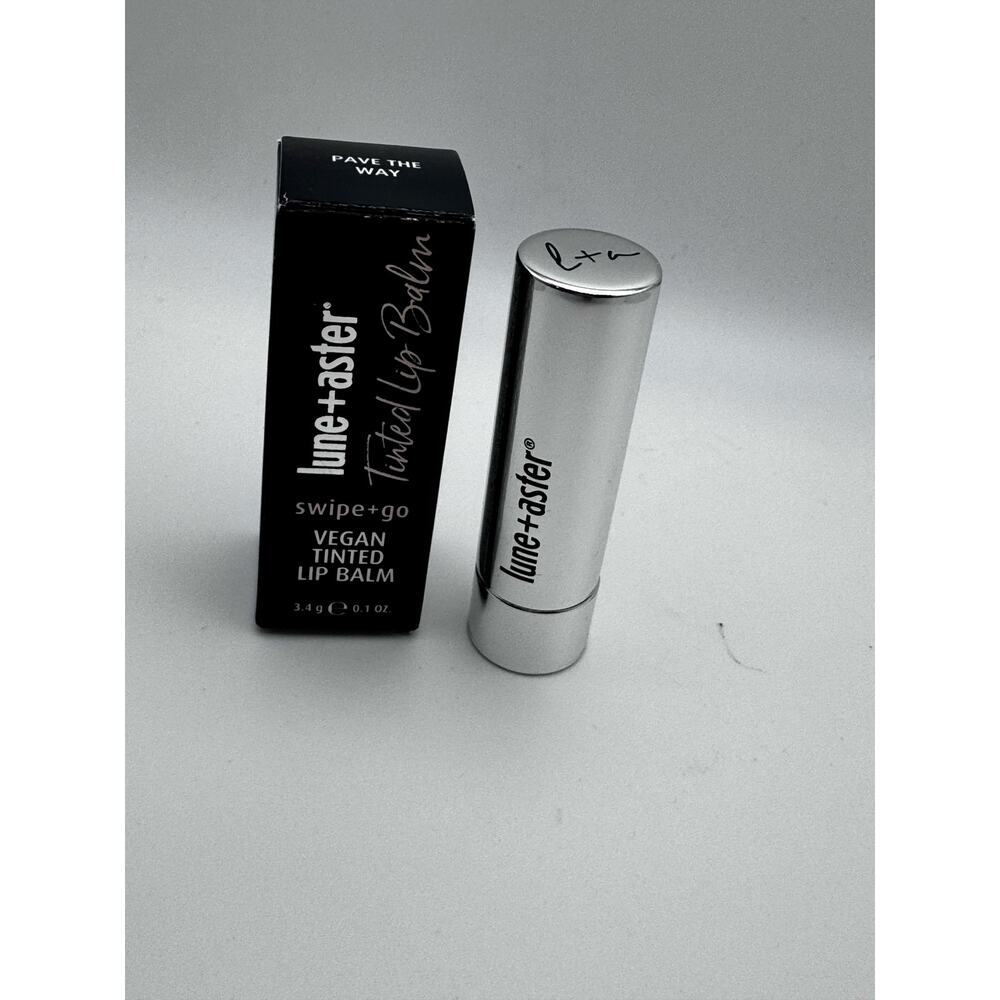 NWT lune+aster vegan tinted lip balm. Shade: pave the way